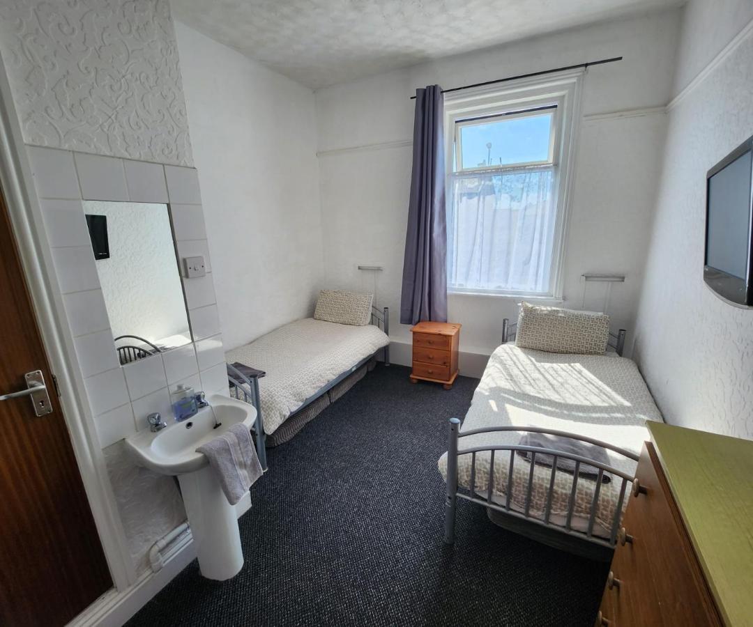 The Moorfield Гостевой дом 2*